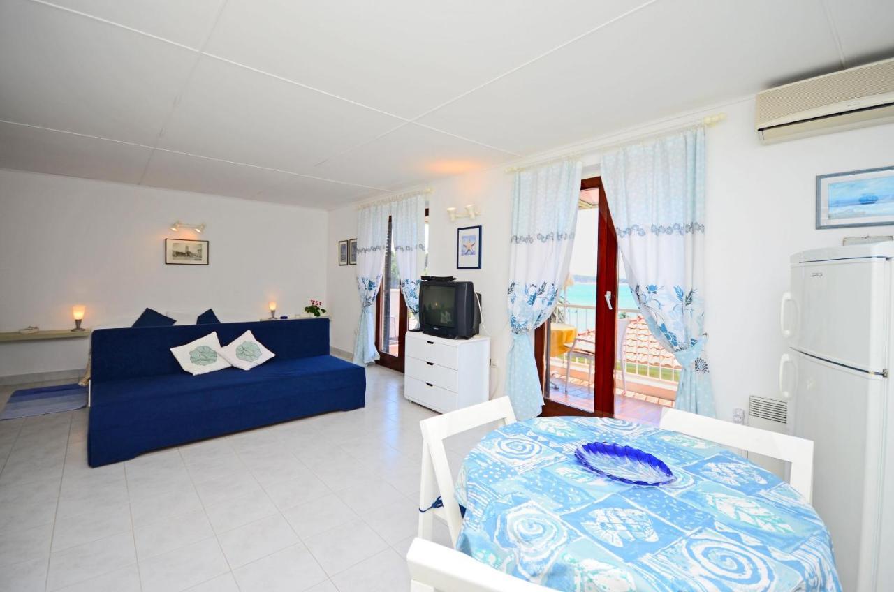 Apartment Dubravka Banjol Εξωτερικό φωτογραφία